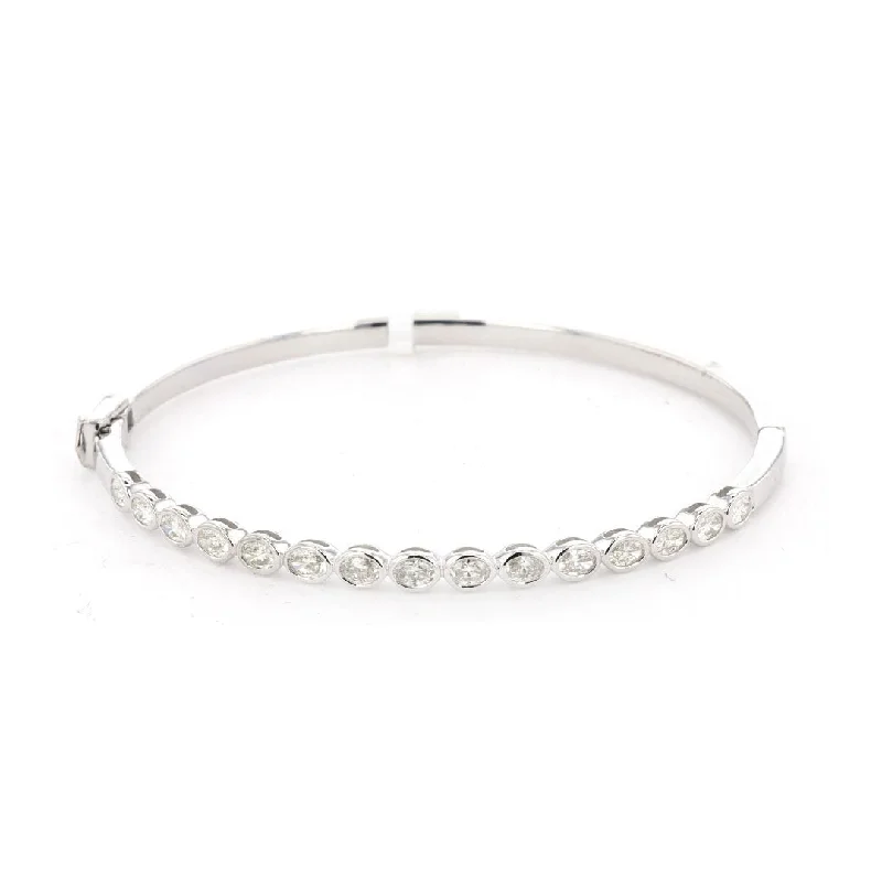 Charm Bracelets -1.35 ctw Diamond Bangle Bracelet