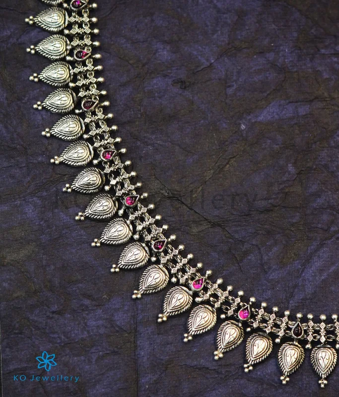 Choker Necklaces -The Abhita Silver Kempu Necklace