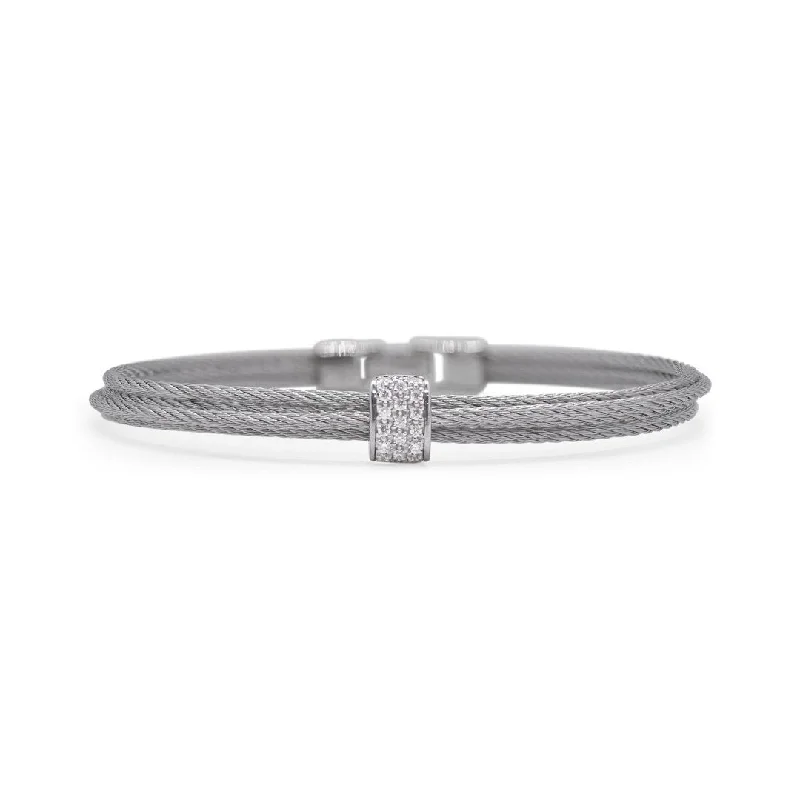 Baroque Bracelets -0.15 ctw Diamond Bangle Bracelet